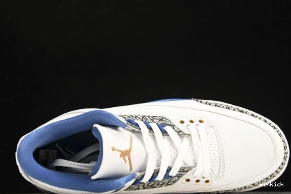 CT8532-148 3 Wizards Jordan 0821